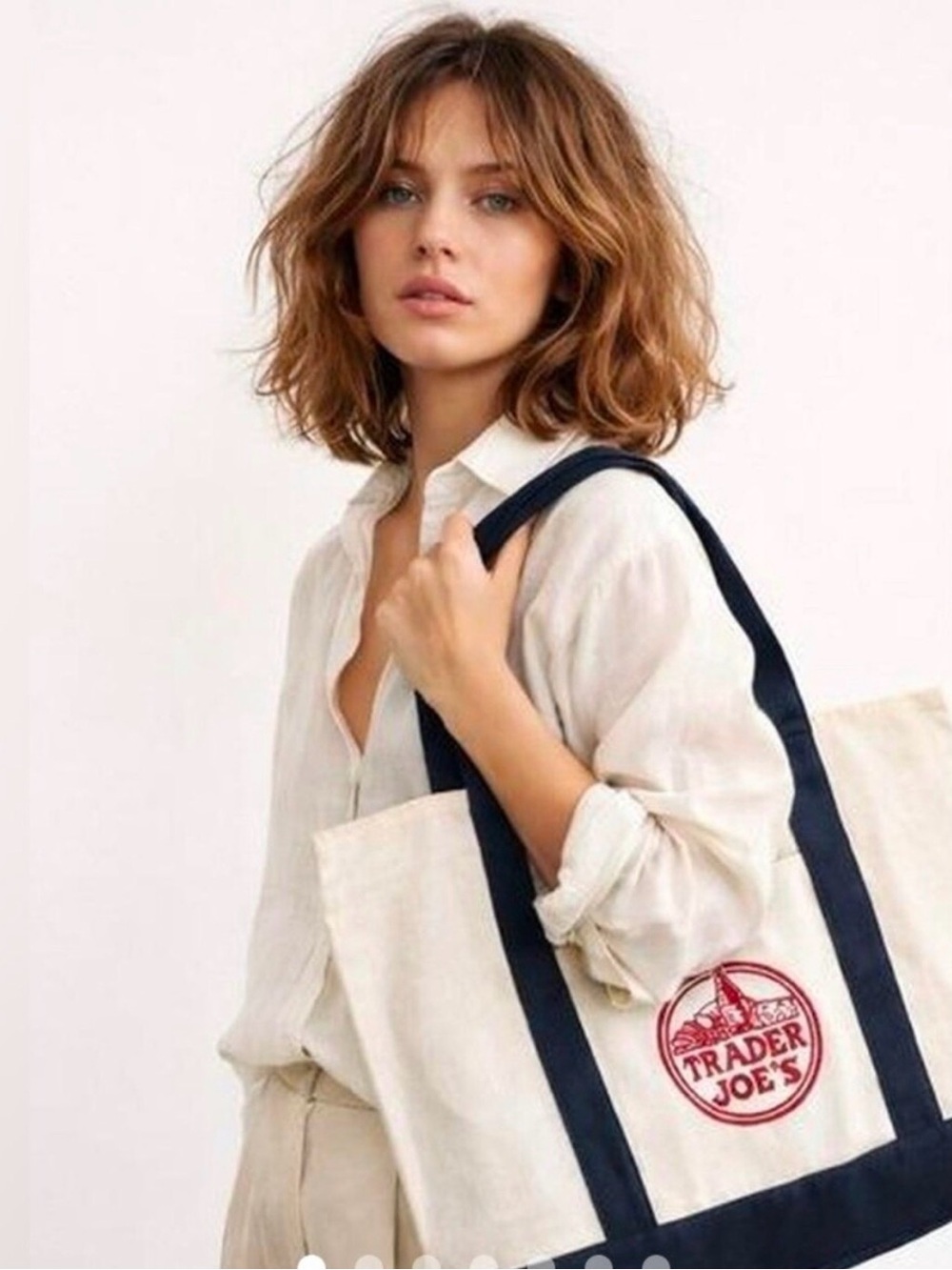 🌺NWT! Large Navy & Cream Trader Joe's Canvas Tote Bag